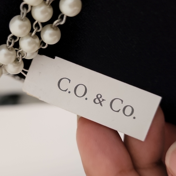 NWT Pearl and Silver Elegance Necklace - Picture 4 of 8